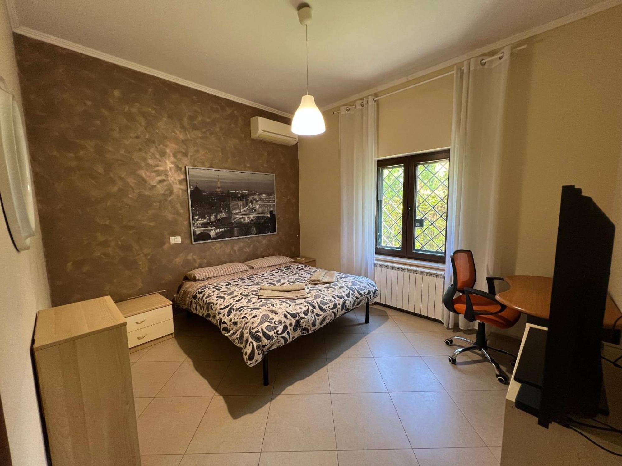 -5 Min From Bus Stop-Free Parking Экстерьер фото