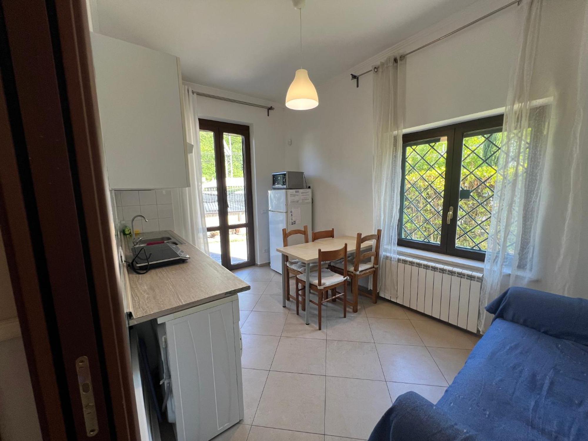 -5 Min From Bus Stop-Free Parking Экстерьер фото