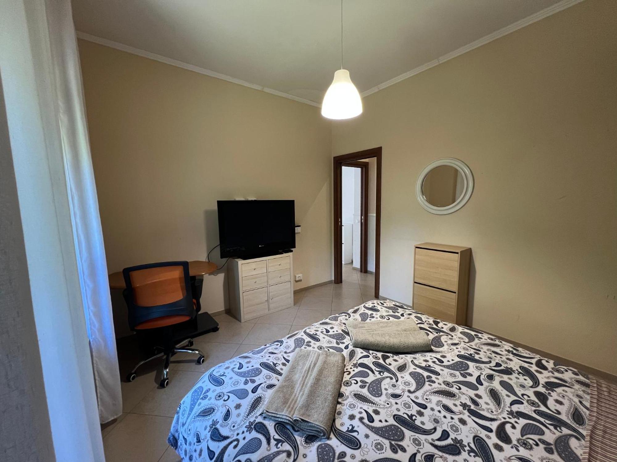 -5 Min From Bus Stop-Free Parking Экстерьер фото
